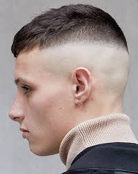 6 cortes de pelo hombre estilo fade 2021. Degradado En Pico Pelo Rizado Hombre Peinados