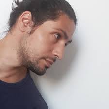 Jumătate de față servită în suc propriu