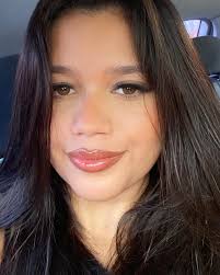 👩🏻‍💻🫶🏻