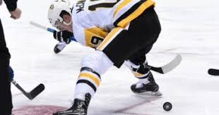 Filip hållander is a swedish ice hockey centre currently playing for luleå hf of the swedish hockey league on loan from the toronto maple le. Juwb21g22mmcqm