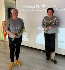 Von altersvorsorge über girokonto bis versicherung: Rolandstadt Perleberg Die City Initiative Perleberg Hat Gewahlt Jenny Porep Im Amt Bestatigt