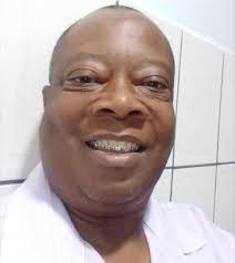 Infelizmente, recebi a triste notícia do falecimento de Carlão da  Enfermagem, ex-vereador de Ariquemes no período de 2005 a 2008, durante a  minha gestão como prefeito da cidade. Transmito meus sinceros pêsames