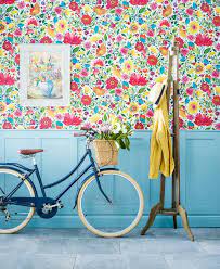 Floral wallpaper has really surged in popularity over the last few years as more and more people look to leaf wallpaper is also becoming more and more popular and like trees and flowers it can be. Floral Wallpapers 24 Ideas To Brighten Your Home Real Homes