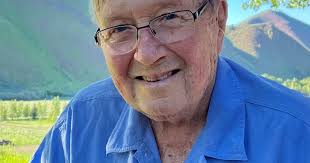 Einar Benjamin Hoff Jr.