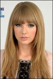 mittlerer lange glattes haar mit pony frisuren lange haare schnitt lange haare mit pony ponyfrisuren