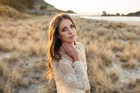 15 Outdoor Portrait Photography Tips Outdoor Portrait Photography Portrait Photography Tips Outdoor Photography Tips