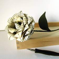 Beautiful paper flowers & roses for first (paper) wedding anniversary gifts. 1st Wedding Anniversary Gift Mothers Day Flower Gift Paper Flowers Personalised 1st Anniversary Book Page Flower Red Book Themed Gifts Origami Paper Party Supplies Delage Com Br