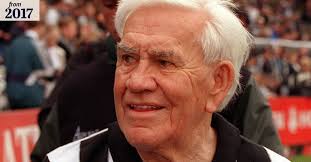 Collingwood legend Lou Richards dies