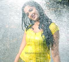 anushka shetty bra visible 2 | dsree1 | Flickr