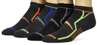 Regular wool is still great for keeping your feet warm and dry if you don't mind a little more thickness to. Best Breathable Socks For Your Feet In 2021 Runnerclick