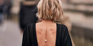 In linea generale, optate per un . Taglio Capello Corto 2021 4 Look Dal Carre Scalato Al Curly Bob