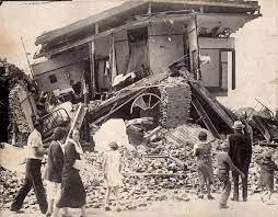 1933 Long Beach California Earthquake Hit By A Magnitude 6 4 Earthquake On March 10 At 5 Manhattan Beach California California History Long Beach California