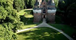 Chateau De Rambures Chateau Chateau France Parc Et Jardin