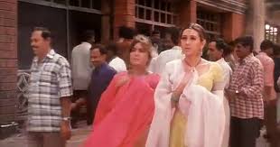A ruthless criminal mends his criminal ways after he meets an abandoned child and takes utmost care of him. Jaanwar 1999 Hindi Movie Web Dl 720p Esubs Downloadhub