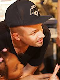 Stress (rappeur) — Wikipédia