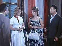 يتعرف بشاب حاصل على درجة الدكتواره ولكنه عاطل، يقترح على الأمير أن يستغل القصر بتأجيره مفروشًا. Facebook