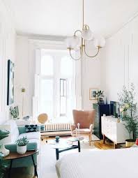 While referring to living room decorating ideas youtube , we choose this image from the internet , for the sake of our blog reader , we try to be as thank you for visiting living room decorating ideas youtube, we hope this post inspired you and help you what you are looking for. Ein Nachdenklich Styled 500 Quadrat Fuss Studio In Montreal Small Living Room Decor Small Room Design House Interior