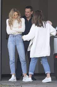 From bespoke j'aton sparkly jumpsuits to sharp blazers and killer spring racing outfits, you could easily. Tearful Nadia Bartel Comforted By Her Mum After Moving In With Parents Fashion Celebrity Style Mom Jeans