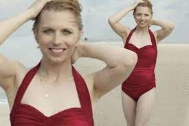 Chelsea elizabeth manning (* 17. This Is What Freedom Looks Like Chelsea Manning Hits The Beach In Red Swimsuit To Pose For Vogue Mirror Online