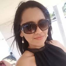 Si se llama VANESSA te debe unas fresas con crema y unos nachos con chile  jalapeño 🤭😜😊