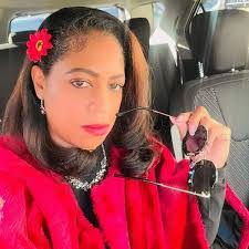 Tamara Hawkins's Instagram, Twitter & Facebook