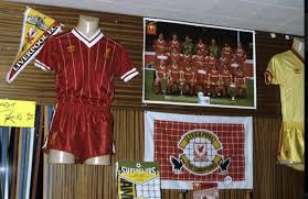 Football shirts (english clubs) └ football shirts └ sporting goods all categories antiques art baby books, comics & magazines business, office & industrial cameras & photography cars, motorcycles & vehicles clothes. Pin On Redness