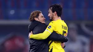 „nach spielen schläft er nicht: Bvb Stars Aussern Klaren Wunsch An Trainer Edin Terzic Stimmung Droht Zu Kippen Bvb 09