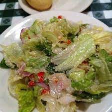 Special Salad Pasta House Company Copycat Recipe Serves 4 1 Head Iceberg Lettuce 1 3 Head Romaine Le Pasta House Pasta House Salad Recipe Lettuce Recipes