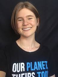 Sandra Kyle's Instagram, Twitter & Facebook