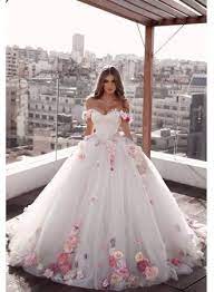 Rückblickend auf ein vielversprechendes vielversprechendes jahr 2010 fragt sich eine welt von mädchen im schulalter, die sich fanatisch über die modelle und pigmente von ballkleidern wundern. Prinzessin Brautkleider Lula S Wedding Dresses Prinzessin Kleid Hochzeit Kleider Hochzeit Hochzeit Kleidung