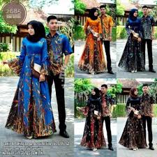 Model kebaya batik viral memberikan inpirasi terbaik saat ini untuk menggunakan baju batik yang sedang anda cari serta idamkan. 2685 Set Batik Couple Dress Top Blue Orange Black Clothes For Sale In Johor Bahru Johor Mudah My