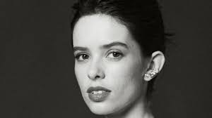 Alba Planas da vida a Hildegart en «La virgen roja»: «Sigo pegando un bote  en la silla cuando veo el final de la película»