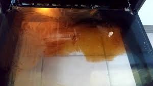 Schieben sie die reinigung des backofens nicht. Backofenscheibe Reinigen Ohne Scharfe Reiniger Und Kratzerfrei Youtube