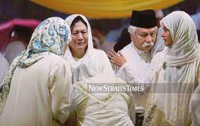 Born 14 january 1948 (age 64) duli yang maha mulia tuanku muhriz ibni almarhum tuanku munawir. Negri Sembilan S Tunku Alif Laid To Rest
