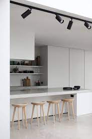 rails met spots homease eigentijdse keuken interieurontwerp keuken gerenoveerde keuken