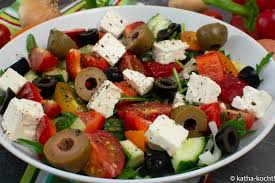 Griechischer Bauernsalat Ein Ganz Einfaches Rezept Kennt Man Einen Salat Dieser Art Doch Aus Zahlrei Bauernsalat Griechischer Bauernsalat Albanische Rezepte
