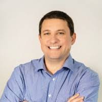 Thomas Crampton's Instagram, Twitter & Facebook