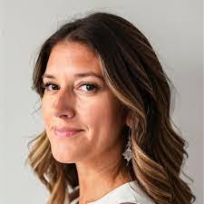 Kaitlyn Evers's Instagram, Twitter & Facebook