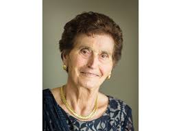 Angela Minutoli (nata Cannistrà) — Il Globo