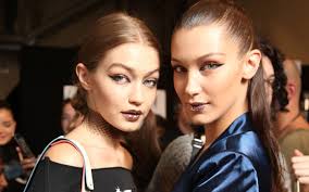 Find the perfect bella hadid victorias secret stock photos and editorial news pictures from getty images. Gigi Hadid Bella Hadid To Walk In Victoria S Secret Fashion Show Fitforhealth News