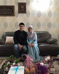 Ustaz selebriti cerai isteri hamil tujuh bulan demi janda anak satu. Alhamdulillah Cik Man Akan Menamatkan Zaman Single Berita Kopak Media