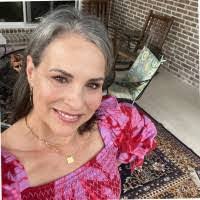 Helen Dubose's Instagram, Twitter & Facebook