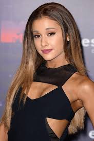 Resultado de imagem para ARIANA GRANDE