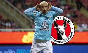 Он играет на позиции атак. Official Edwin Cardona New Xolos Player Archyde