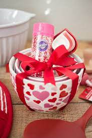 Give the aspiring home chef a chance to practice their skills with an online cooking lesson. 40 Diy Valentine S Day Gift Ideas Easy Homemade Valentine S Day 2021 Presents