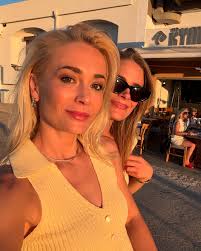 Igår var jag på mitt första mingel som mamma, utan Pälsan 🙈 det gick  jättebra. Ammade utanför i bilen precis innan, sen tillbaka efter 2 h 😍  Det var min vän @aliciaagneson