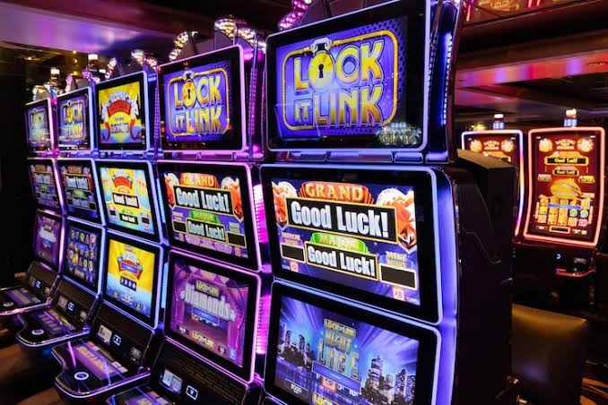 Video slots Images - Free Download on Magnific (formerly Freepik)