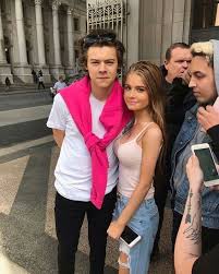 There was that backstage incident where he told (kinda shouted) at a fan to shut up but then she started crying and he apologized and said he meant it as a joke (but honestly though being in the same room as harry styles and liam. 900 Harry Styles Ideas Harry Styles Harry Harry Edward Styles