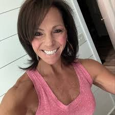 Heather Parillo's Instagram, Twitter & Facebook