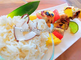 Brochettes De Poulet Marine Au Citron Vert Riz A La Noix De Coco Je Cuisine Creole Recette Cuisine Creole Poulet Marine Citron Poulet Marine